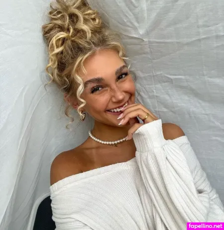 Lara Spengler OnlyFans Thumbnail #jX6imIYNX5