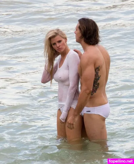 Lara Stone OnlyFans Thumbnail #qWH7I8h4OQ