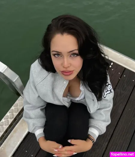Lara Stxx OnlyFans Thumbnail #vMnh1sJjqo