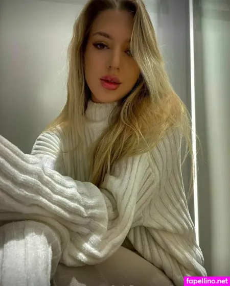 Lara Sweetyy OnlyFans Thumbnail #u1boH0DYt1