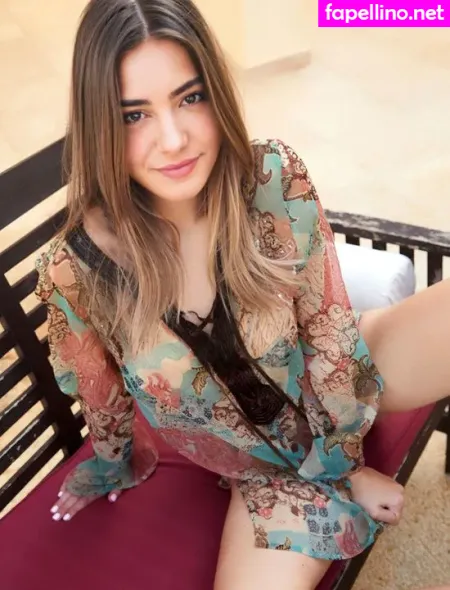 Laraahf7 OnlyFans Thumbnail #vzRkBjWQFy