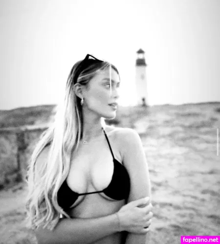 Larabeu OnlyFans Thumbnail #bL3YryrFG3