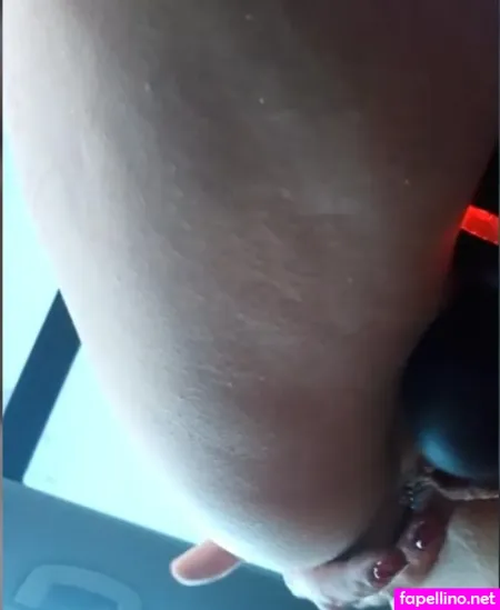 Larablond OnlyFans Thumbnail #rHCvKjKgFO