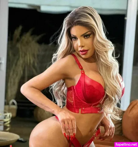 Larabrazil OnlyFans Thumbnail #mz3sUNsDWw
