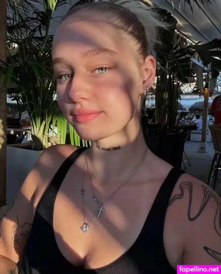 Laracassie OnlyFans Thumbnail #JDS479LNEX