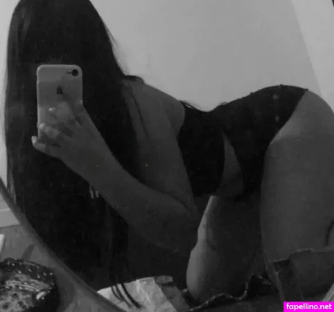 Laradevil OnlyFans Thumbnail #YPyxpOPU1z