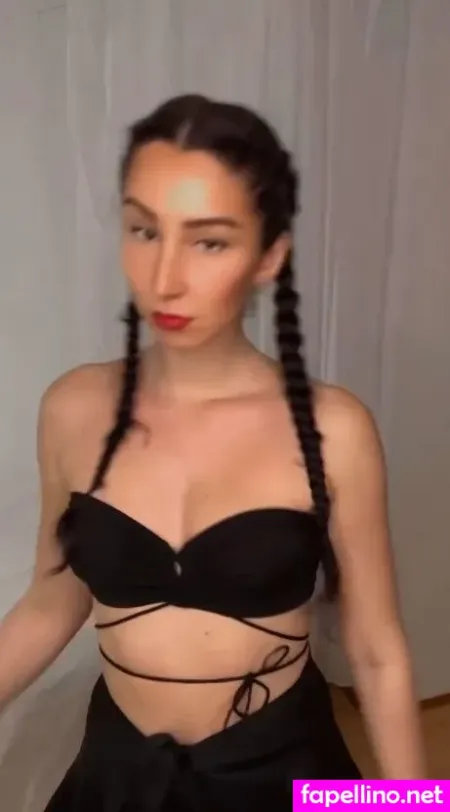 Larafina OnlyFans Thumbnail #gMspu6DlYE