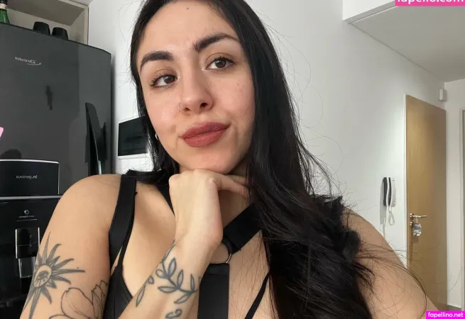 Laragoddes OnlyFans Thumbnail #FTRfZpR6L9