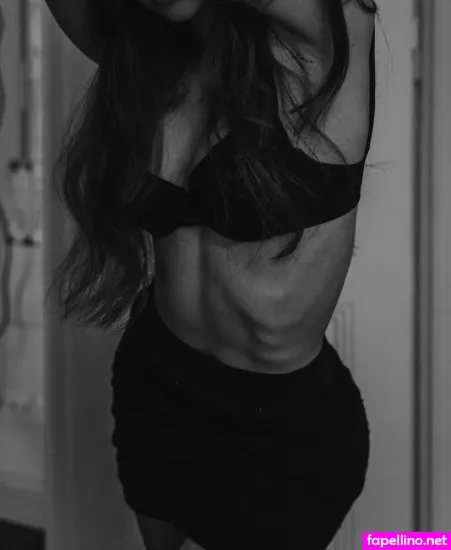 Larahook OnlyFans Thumbnail #QFHxFYodwL