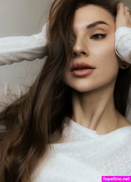 Larahook OnlyFans Thumbnail #bD7OQCIwJi