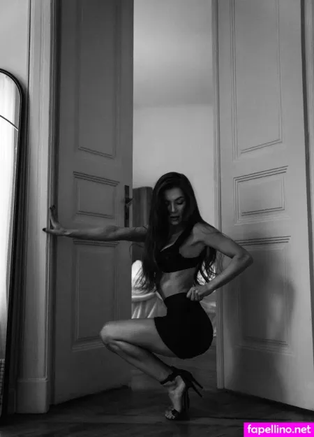 Larahook OnlyFans Thumbnail #wtwMxUPny9