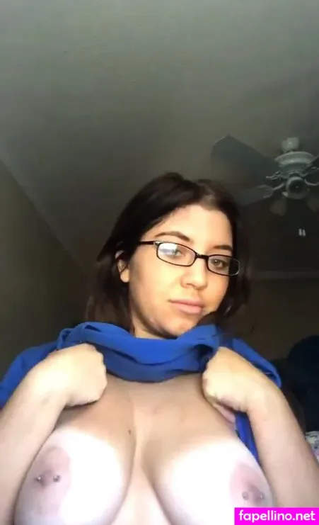 Larajuicytv OnlyFans Thumbnail #bP3LVpX1QX