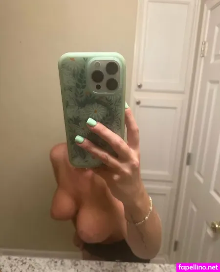 Larajuicytvfree OnlyFans Thumbnail #4Tp4ipdxJO
