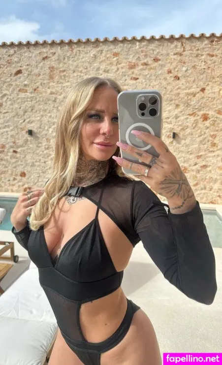 Larakitten OnlyFans Thumbnail #a1aw4ojmQF