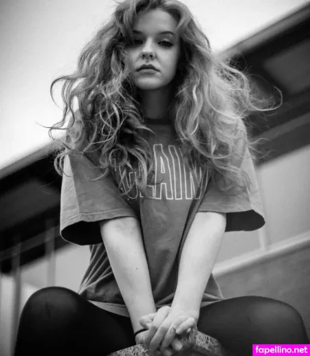 Larakrgr OnlyFans Thumbnail #OJHyw5JSda