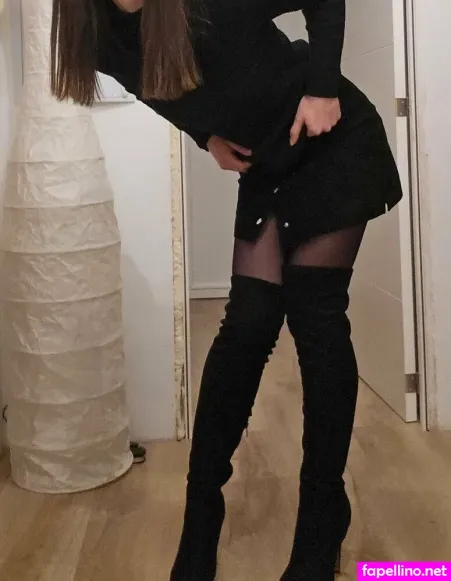 Laraluna88 Main Profile Photo