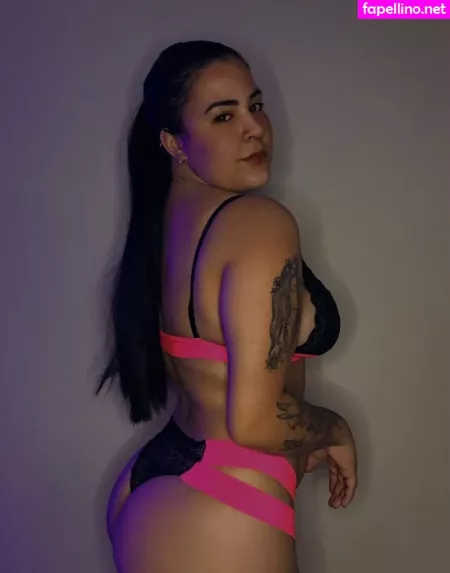 Laraoliveiraof OnlyFans Thumbnail #Tt2Y68mCGw