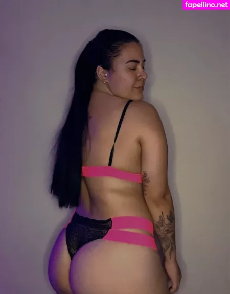Laraoliveiraof OnlyFans Thumbnail #tkMKoARNu1