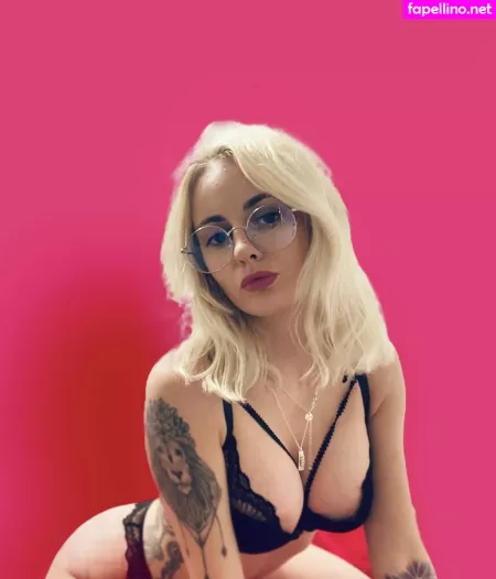 Laraonelove OnlyFans Thumbnail #2eBG21C6UZ