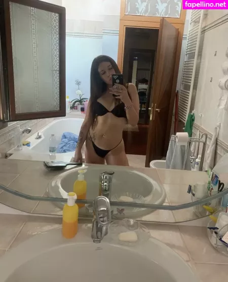 Lararoxyrox OnlyFans Thumbnail #ZTSyqZZaRh