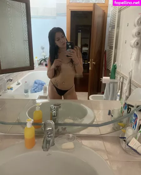 Lararoxyrox OnlyFans Thumbnail #uCENU8Phuu