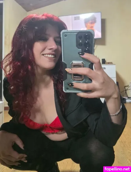 Larasmoking Main Profile Photo