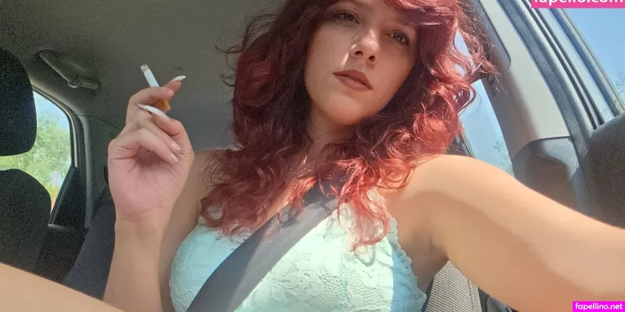 Larasmoking OnlyFans Thumbnail #ve9V1av2Fy