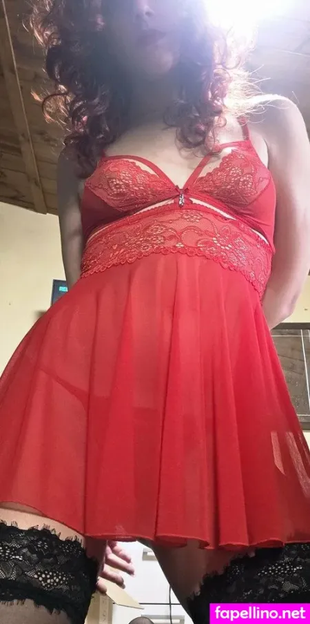 Larasmokingboudoir OnlyFans Thumbnail #uxKGn9YRwo
