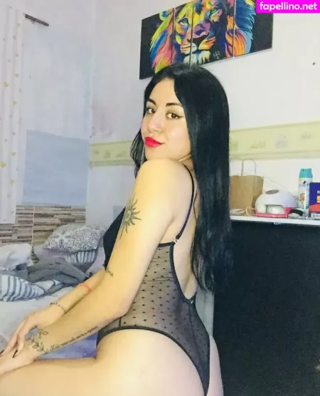 Laraxxxb OnlyFans Thumbnail #4WVzpKJ4AI