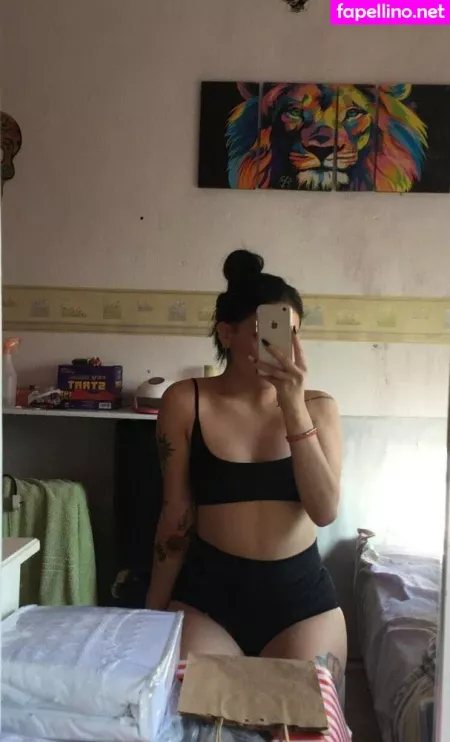 Laraxxxb OnlyFans Thumbnail #8GVbEfcyA6