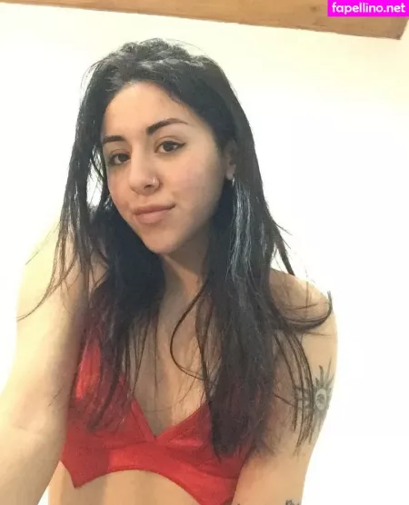 Laraxxxb OnlyFans Thumbnail #9FD0ArbmiK