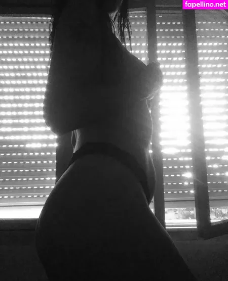 Laraxxxb OnlyFans Thumbnail #U5T6JK0Aje