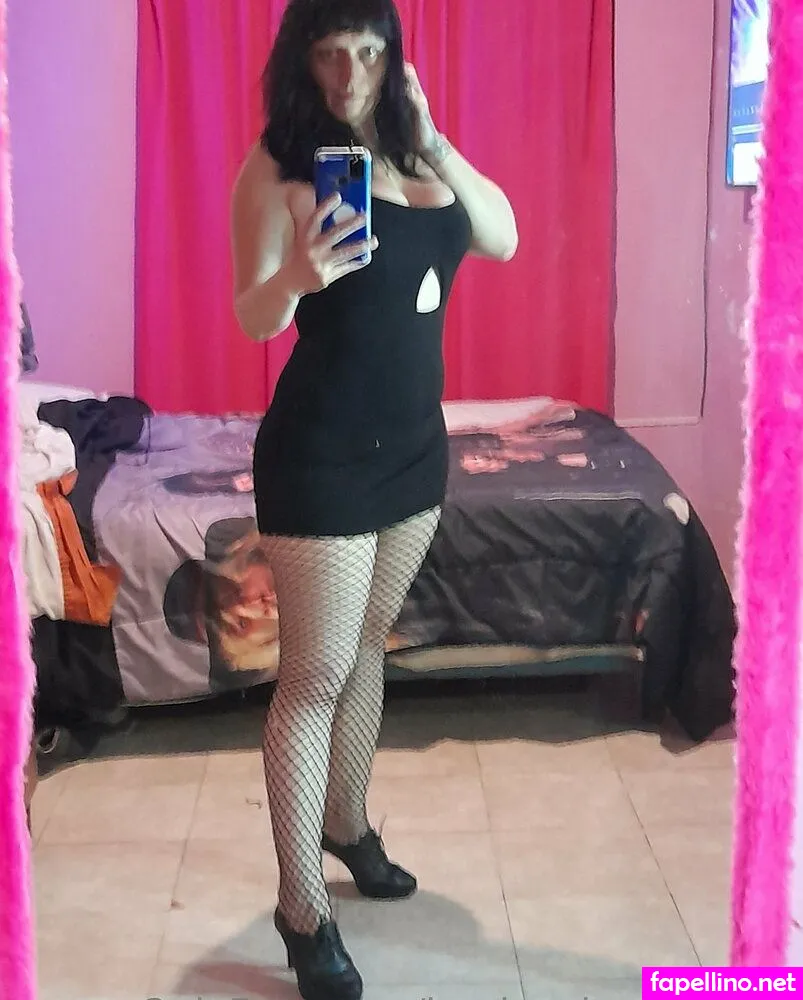 lareina77_, lareinacincuentona Nude Leaked OnlyFans Photo #0byazyW8ft