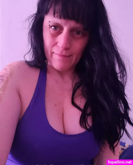 Lareinacincuentona OnlyFans Thumbnail #a0qYVrfjRy