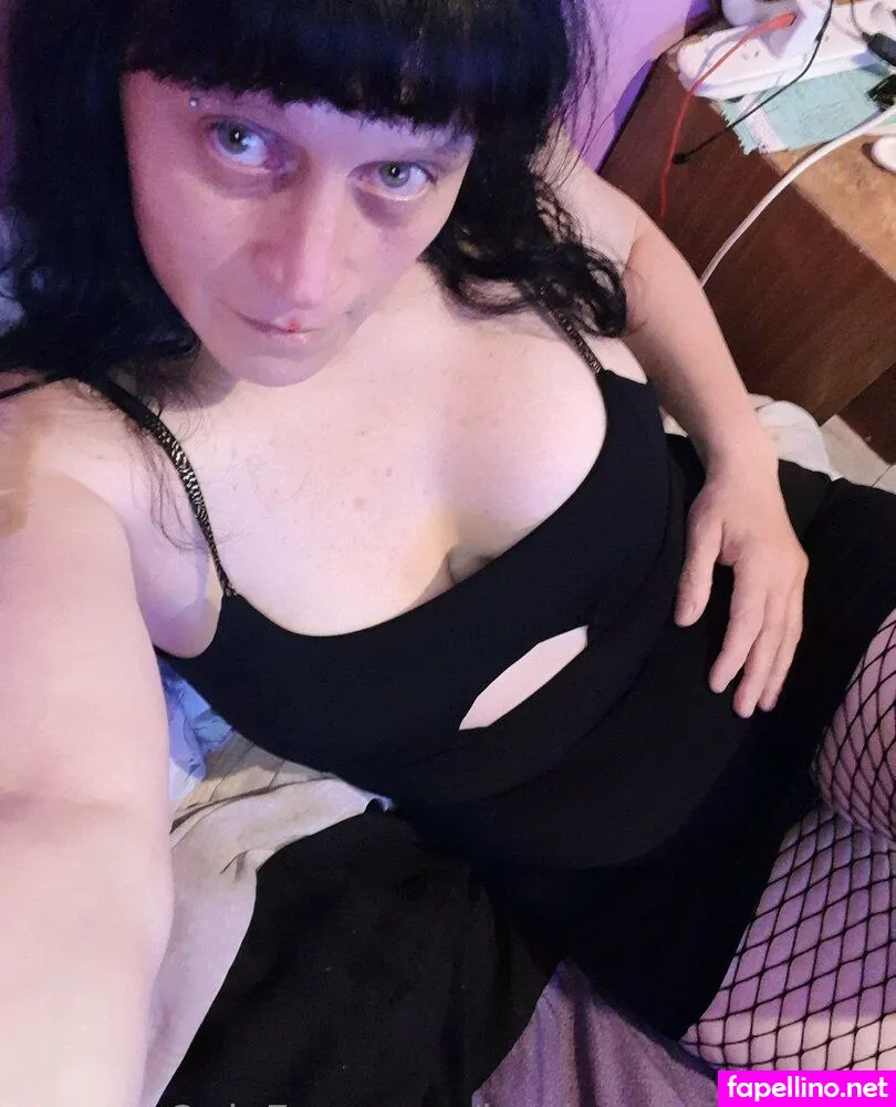 lareina77_, lareinacincuentona Nude Leaked OnlyFans Photo #eKlS8sUMaR