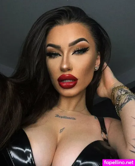 Lareinamalvadaa OnlyFans Thumbnail #5bvGFnkg3Z