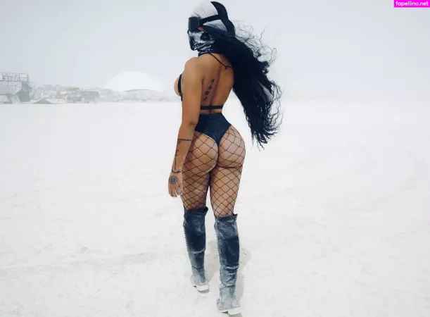 Lareinasworld OnlyFans Thumbnail #538mwVdMXu