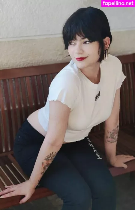 Lari Anjos OnlyFans Thumbnail #9Uqq2mkjmO