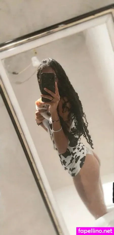 Lari Buns OnlyFans Thumbnail #5YRy9BK55U