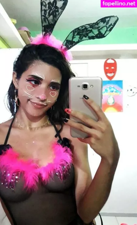 Lari Cogumelos OnlyFans Thumbnail #P1H757j747