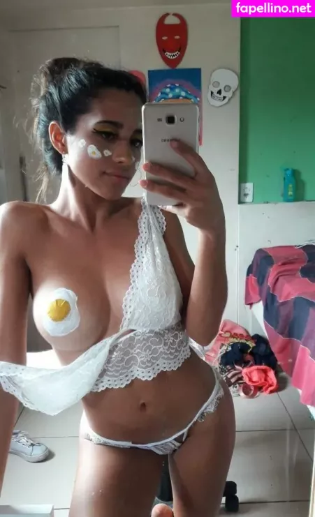 Lari Cogumelos OnlyFans Thumbnail #c2dAIXUFo2