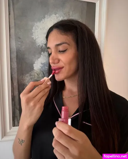 Lari Ts OnlyFans Thumbnail #w9P7M4uZyO