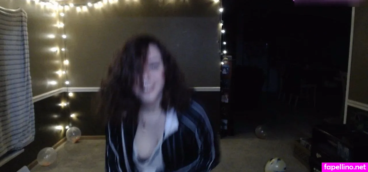 circlewizard, kathleeneggleton, laribug Nude Leaked OnlyFans Photo #3jWmUdX38O