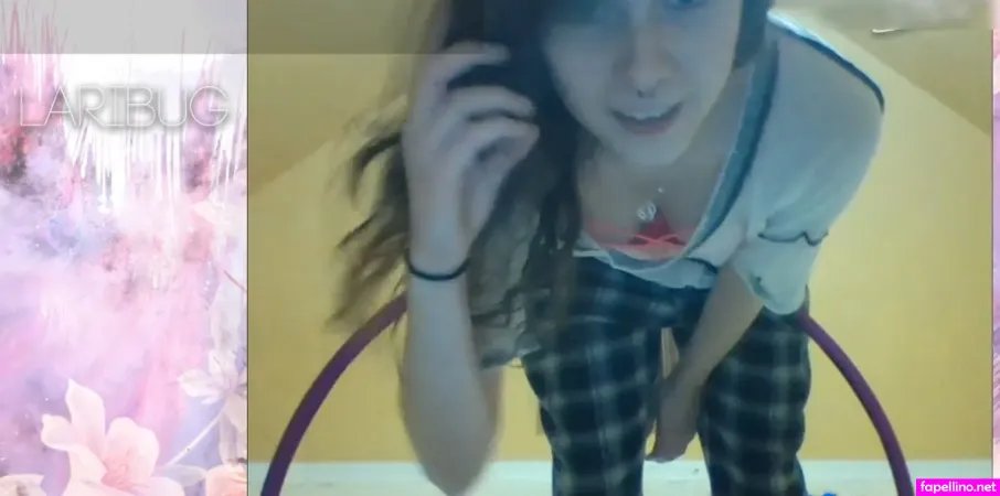 Laribug 8 OnlyFans Thumbnail #C1KuBx9SpR