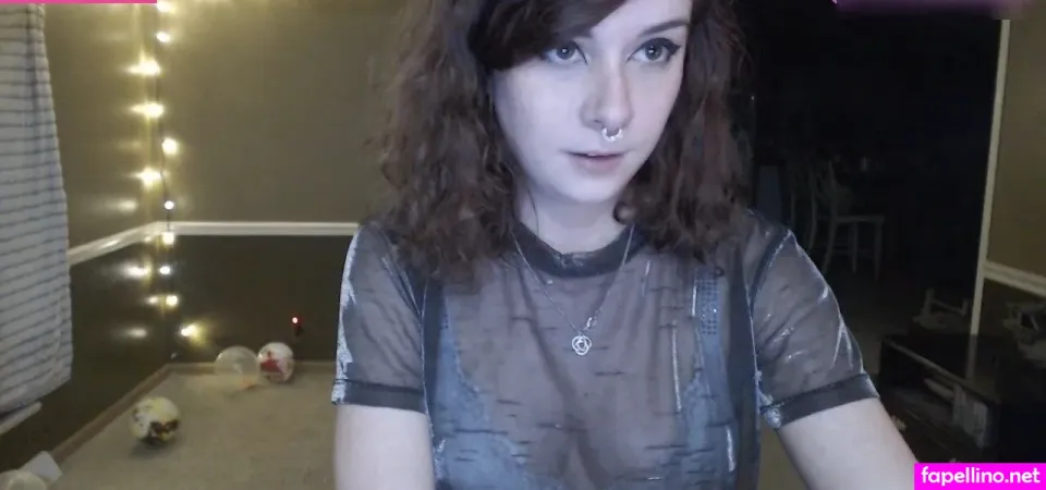 Laribug 8 OnlyFans Thumbnail #sFuXSo4wuf