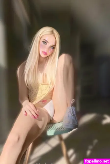 Laricutie 1 OnlyFans Thumbnail #URJy9Tx4Db