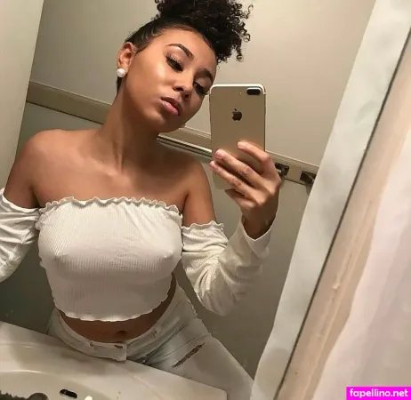 Larinalynnn Main Profile Photo