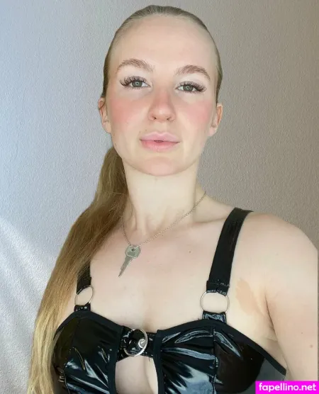 Larissa Becker OnlyFans Thumbnail #poVQAxvHVe