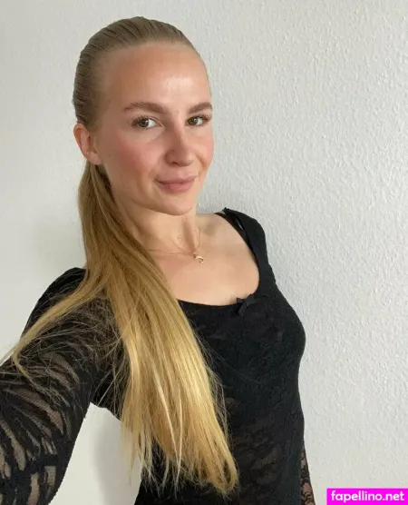 Larissa Becker OnlyFans Thumbnail #sf8rSVLLqa