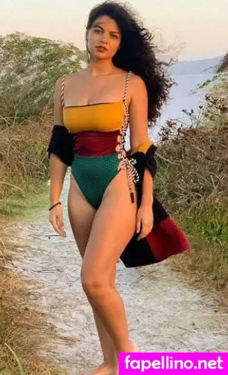 Larissa Bocchino OnlyFans Thumbnail #kkUArWDwcL